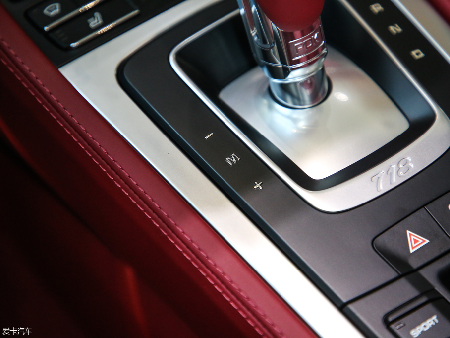 2018r718 718 Boxster Spyder