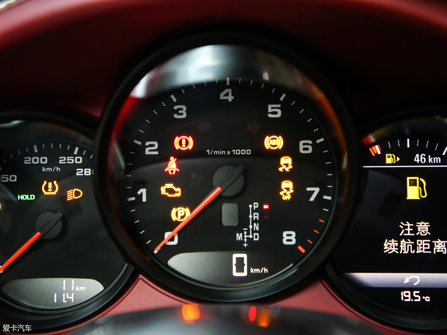 2018r718 718 Boxster Spyder