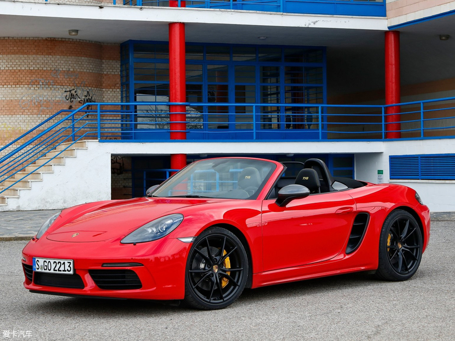 2019r718 Boxster T