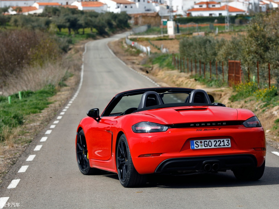 2019r718 Boxster T