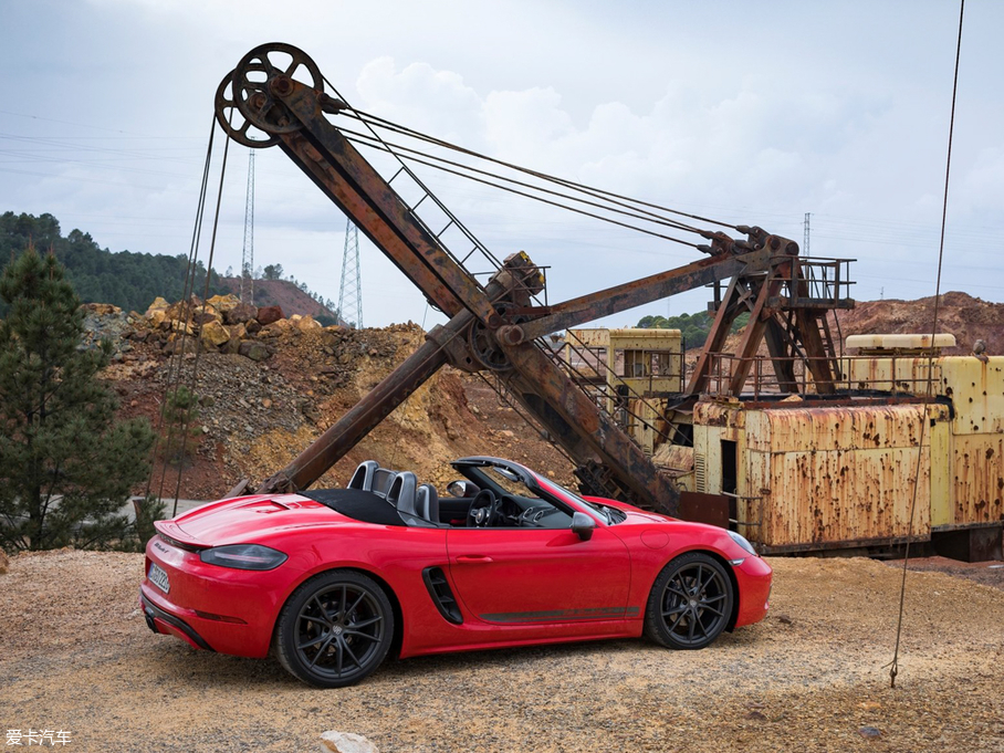 2019r718 Boxster T