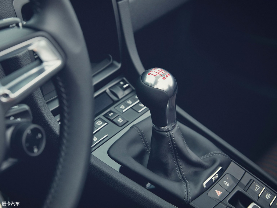 2018r718 718 Boxster Spyder