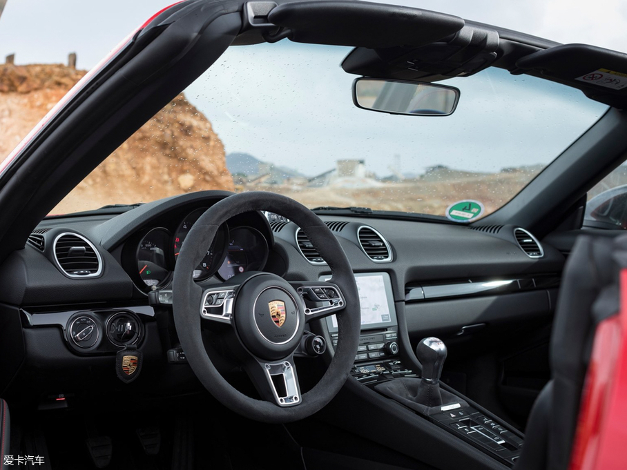 2018r718 718 Boxster Spyder