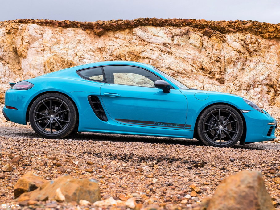 2019r(sh)718 Cayman T