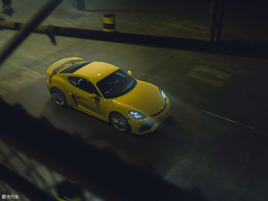 2019r718 Cayman GT4