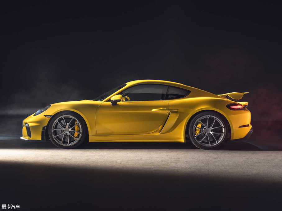 2019r718 Cayman GT4
