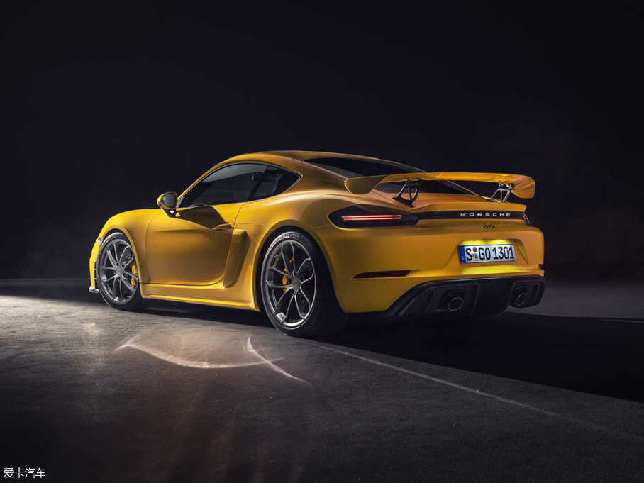 2019r718 Cayman GT4