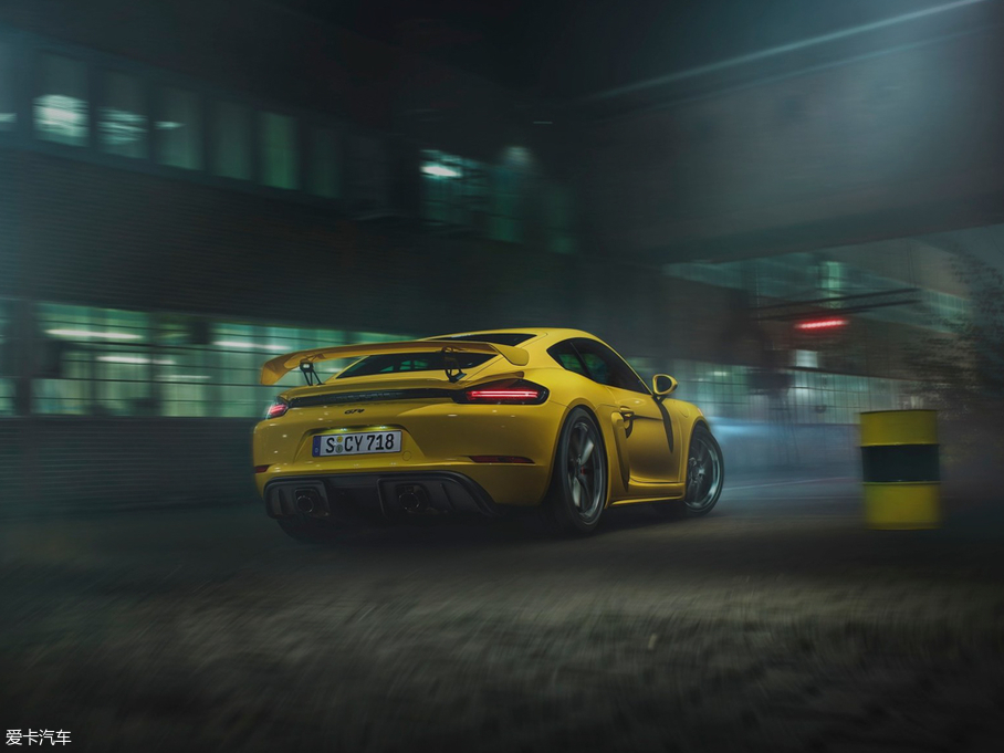 2019r718 Cayman GT4
