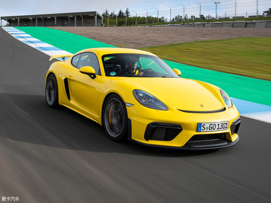 2019r718 Cayman GT4