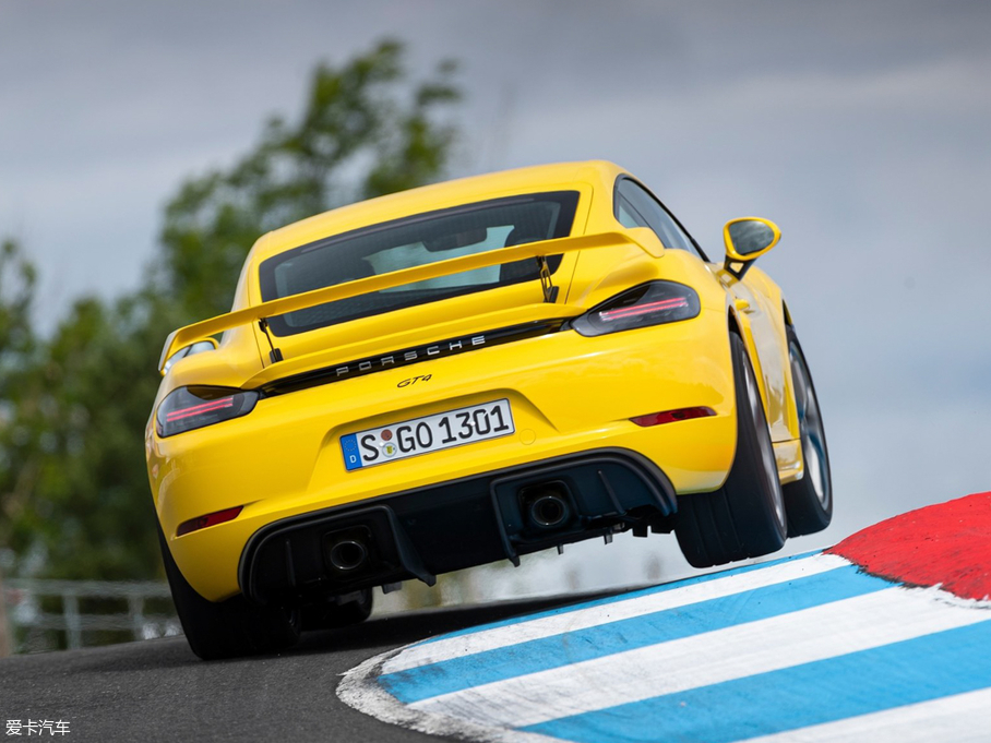 2019r718 Cayman GT4
