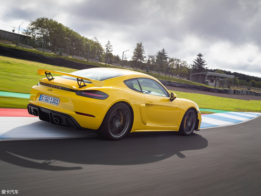 2019r718 Cayman GT4