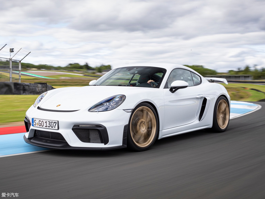 2019r718 Cayman GT4