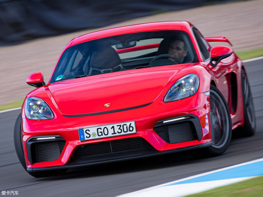 2019r718 Cayman GT4