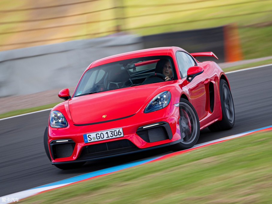 2019r718 Cayman GT4