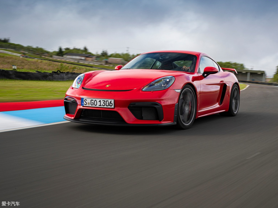 2019r718 Cayman GT4