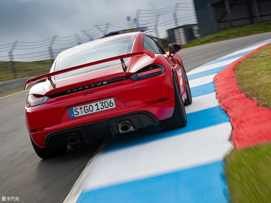 2019r718 Cayman GT4