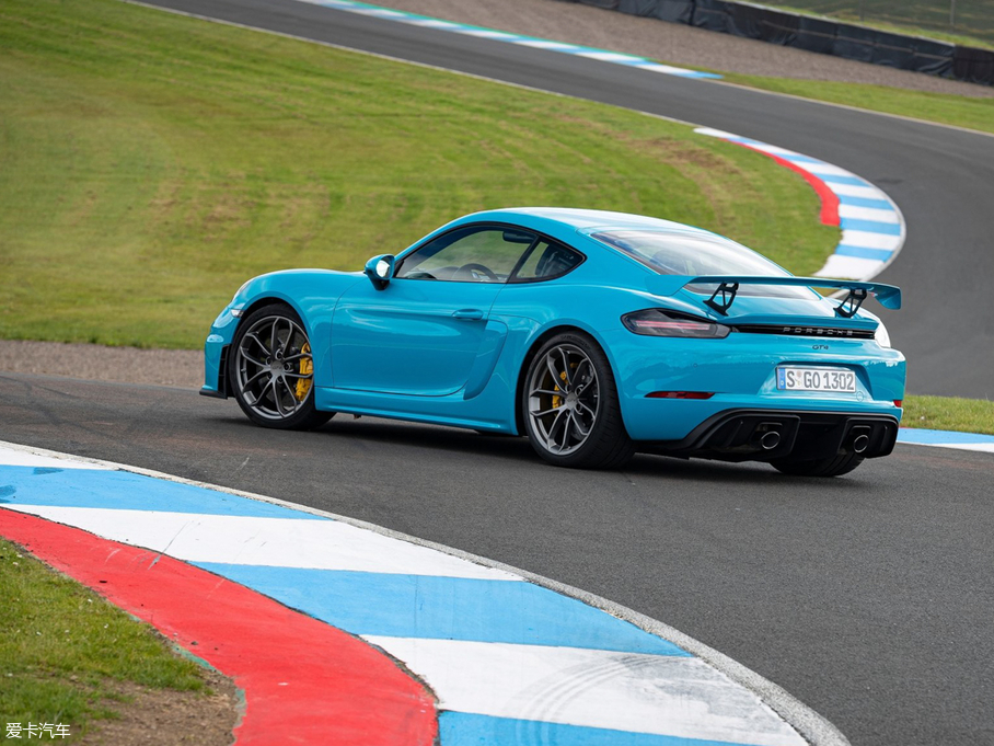 2019r718 Cayman GT4