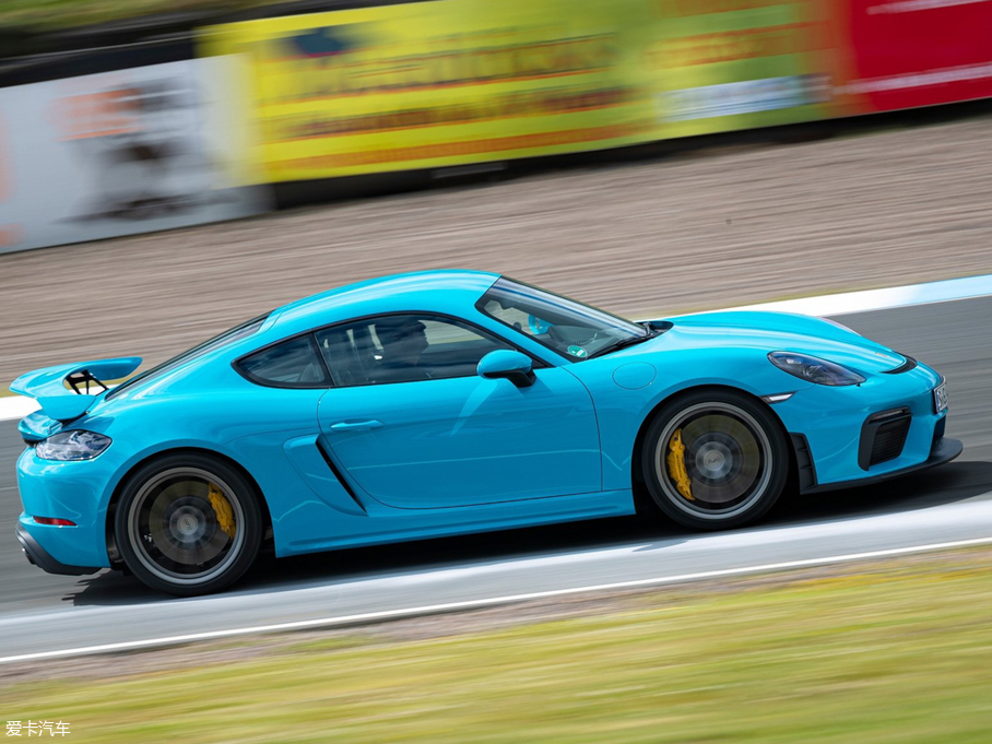 2019r718 Cayman GT4