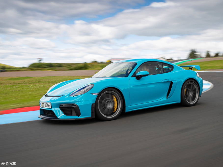 2019r(sh)718 Cayman GT4