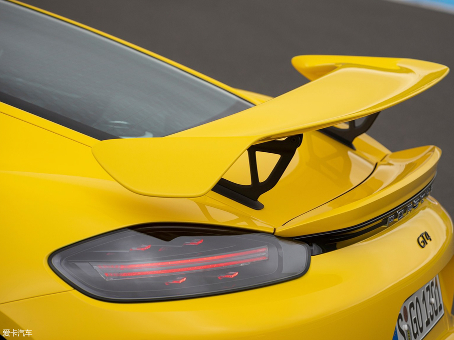 2019r718 Cayman GT4