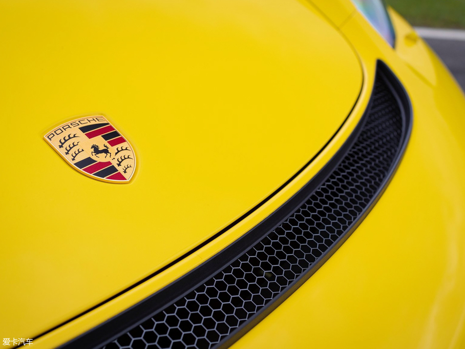 2019r718 Cayman GT4