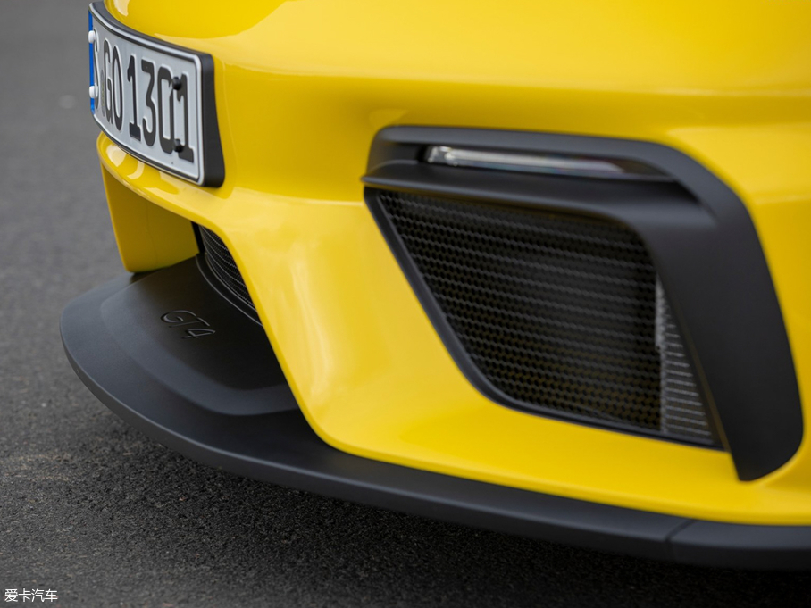 2019r718 Cayman GT4