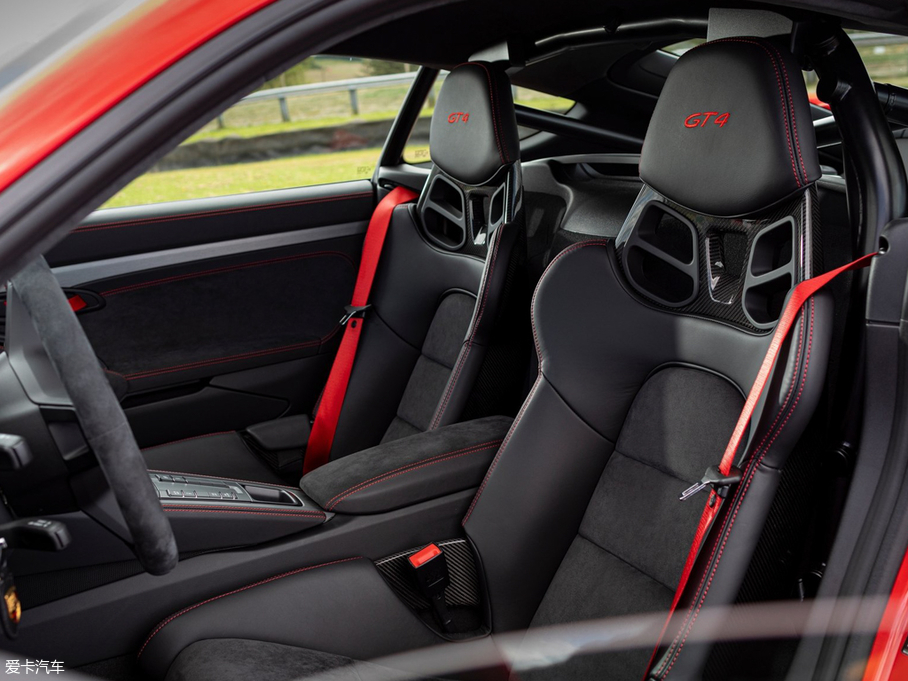 2019r718 Cayman GT4