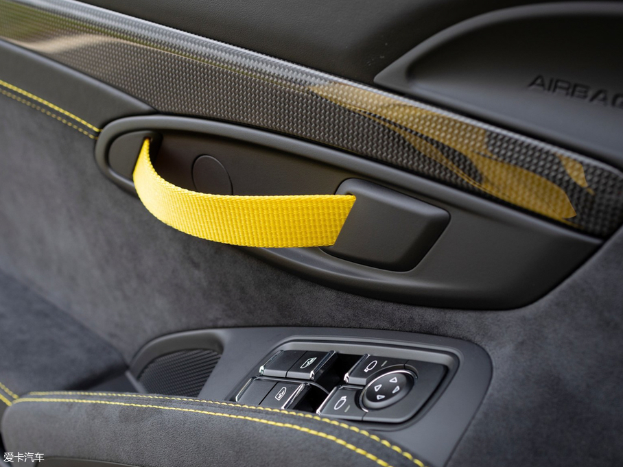 2019r718 Cayman GT4