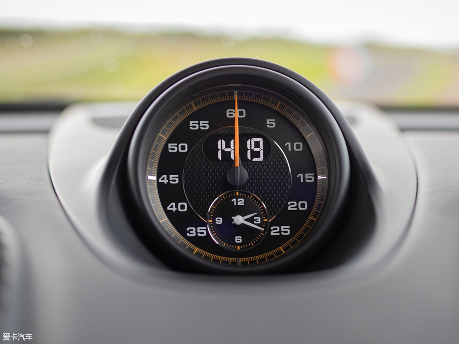 2019r718 Cayman GT4