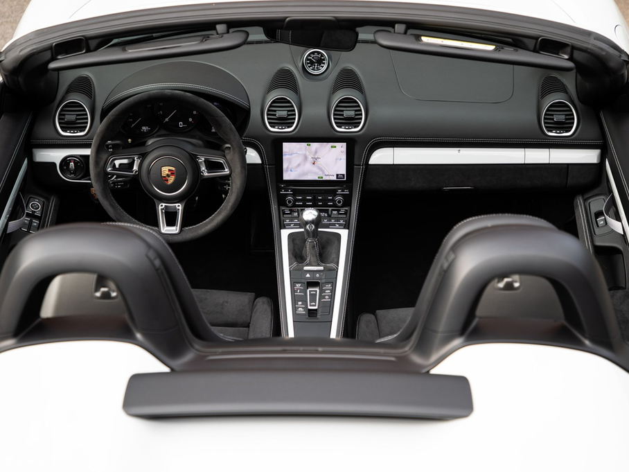 2019r(sh)718 Spyder