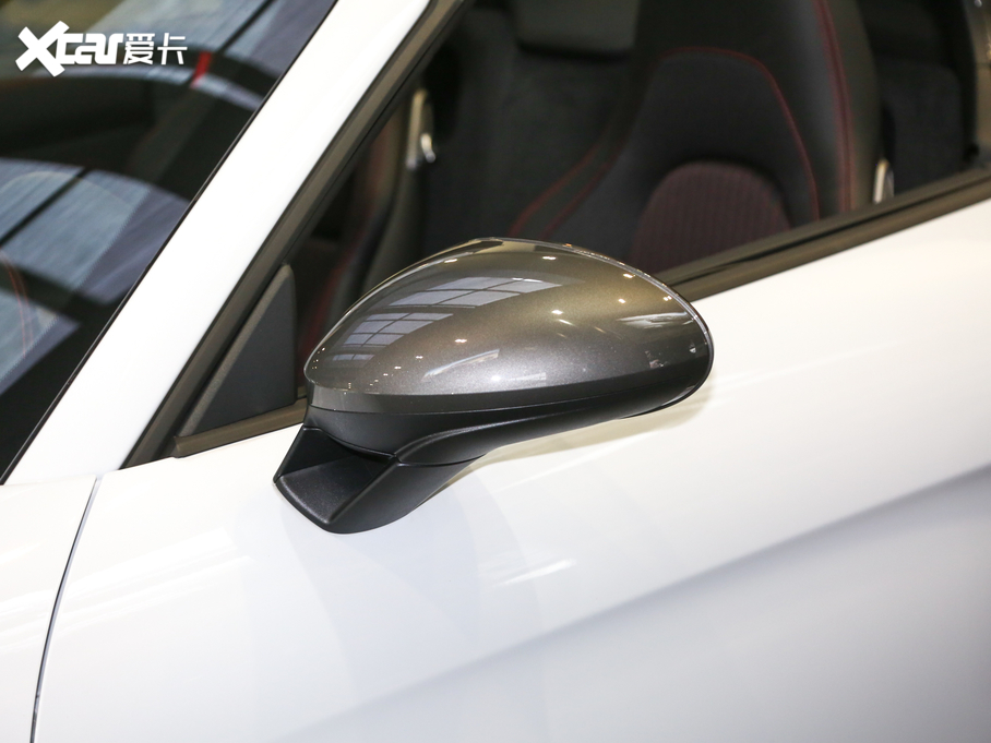 2019r(sh)718 Boxster T