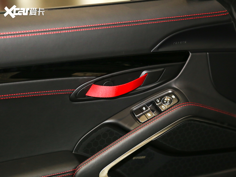 2019r718 Boxster T