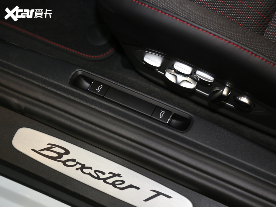 2019r718 Boxster T