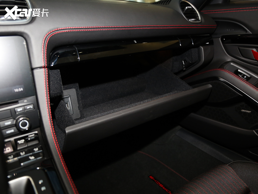 2019r718 Boxster T