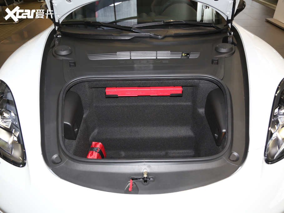 2019r(sh)718 Boxster T