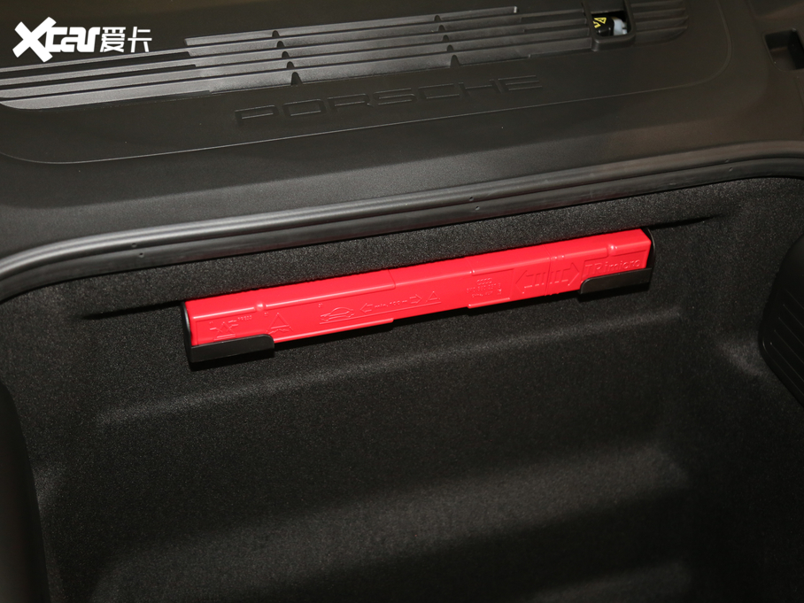 2019r718 Boxster T