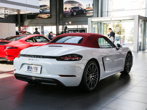 2018718 Boxster Spyder w^