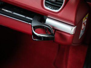 2018718 Boxster Spyder g