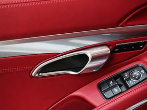 2018718 Boxster Spyder g