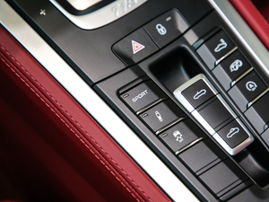 2018718 Boxster Spyder п؅^