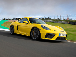 2019Cayman GT4 w^
