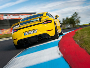 2019Cayman GT4 w^