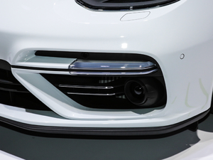 2019Turbo S E-Hybrid ^