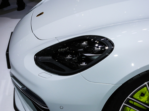 2019Turbo S E-Hybrid (ji)^