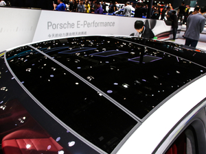 2019Turbo S E-Hybrid ܇