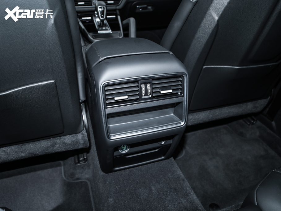 2020Cayenne Coupe Cayenne Coup 3.0T