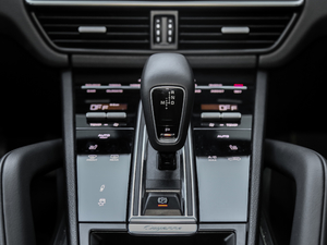 2020Cayenne Coup 3.0T п؅^(q)