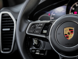 2020Cayenne Coup 3.0T п؅^(q)