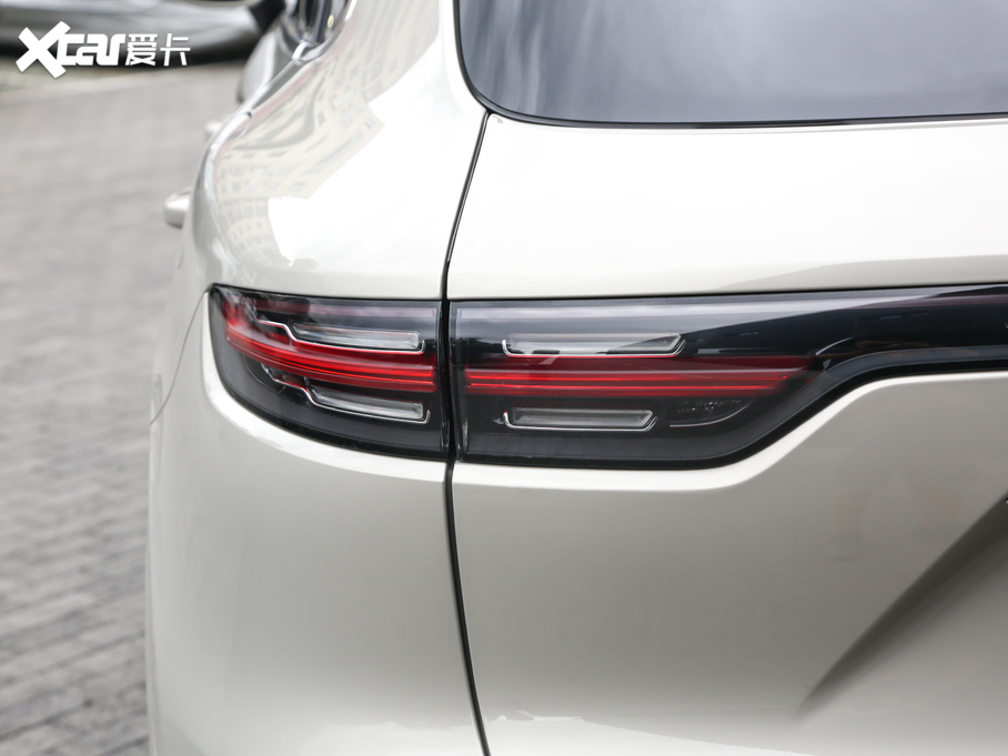 2020CayenneԴ E-Hybrid