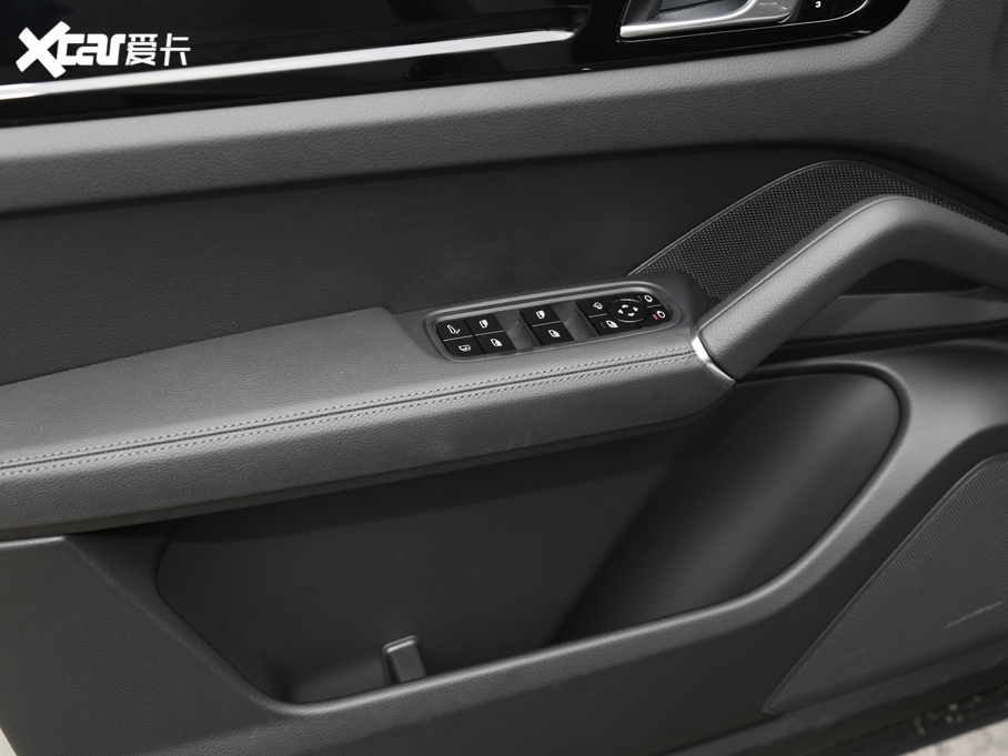 2020CayenneԴ E-Hybrid